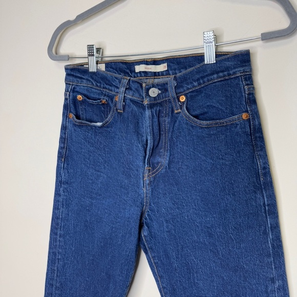 Levi's Premium Wedgie Icon Fit Ankle Jeans Low Stretch in Life's Work Size 26 - Picture 4 of 16